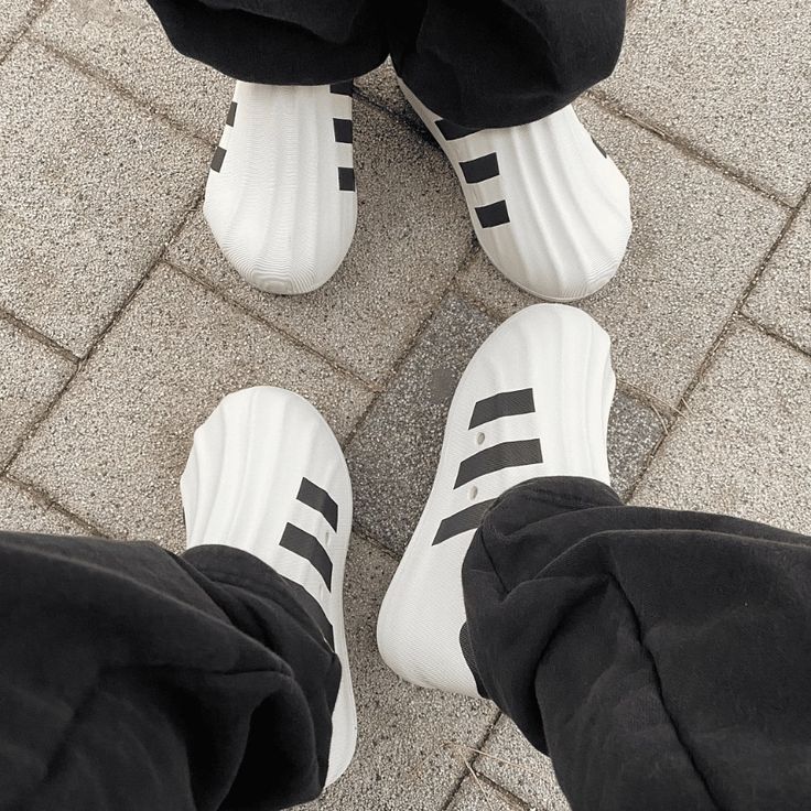 AdiFoam Superstar White